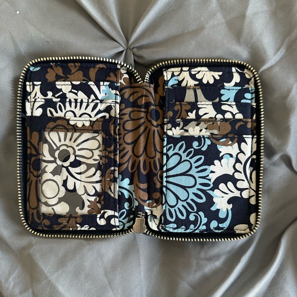 Vera Bradley wristlet set - Picture 7 of 10
